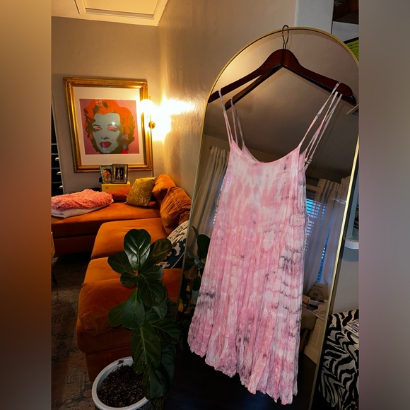Tiare Hawaii Male Mini Dress in Rose Smoke Tie Dye, OS, NWOT - Picture 4 of 15